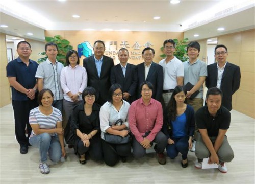 https://1000progdb.fmac.org.mo/sponsorship/Os novos membros da Direcção da Aliança do Povo de Instituição de Macau e os dirigentes da Fundação Macau