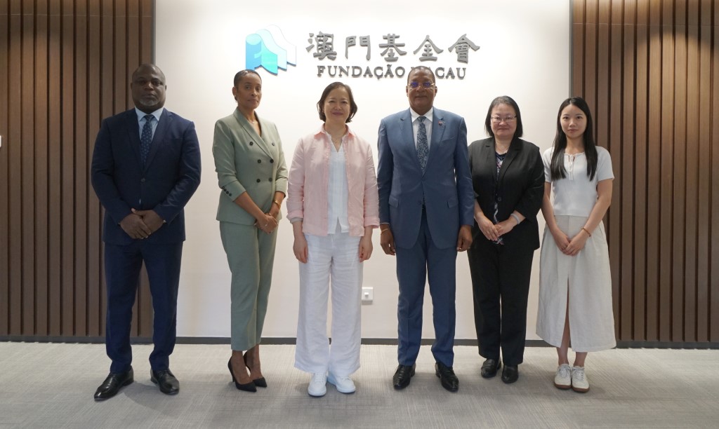 1756365351926548.jpeg _DSC00761 (Custom).jpeg