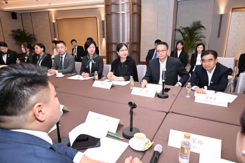 上海市政協代表團與十期學員交流座談
