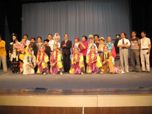 小荷京韻賀「雙慶」 「中國少年京劇藝術團」專場晚會三場戲票免費索取