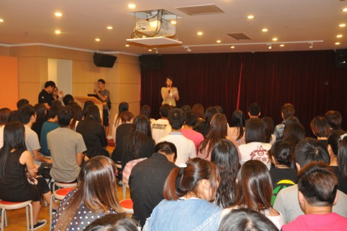 Festa de Confraternização da Viagem de Intercâmbio Tecnológico e Aeronáutico a Jiuquan Aplicação do Espírito Aeronáutico na Vida Quotidiana