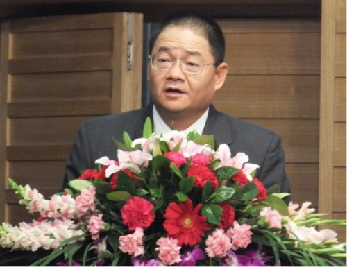 Dr. Wu Zhiliang, Presidente do Conselho de Administração da Fundação Macau proferiu um discurso na Inauguração da Conferência.