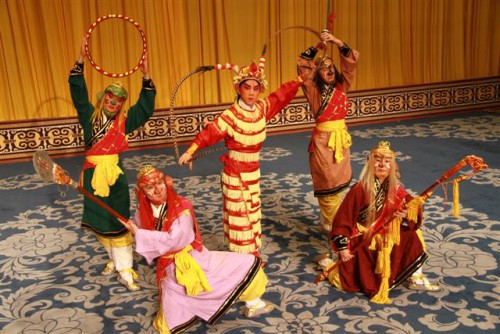 Apresentação do Grupo Artístico da Ópera de Pequim dos Jovens da China