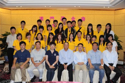 Fotografias dos presentes no almoço