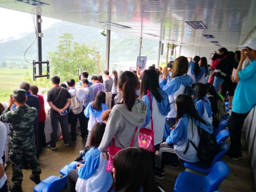 Imagem 1: presenciaram no local o lançamento do satélite
