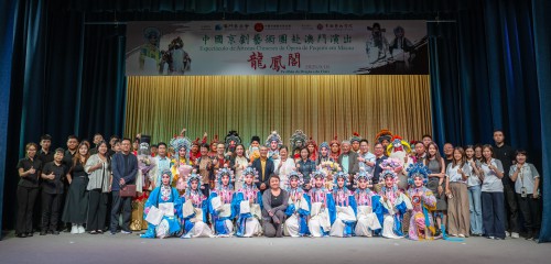 《龍鳳閣》演出後合照